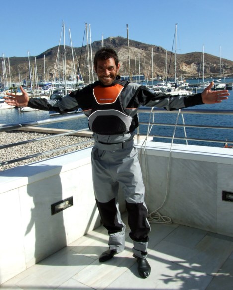 Por fin tengo el traje seco, que será mi inseparable compañero en las miles de millas que me quedan por delante