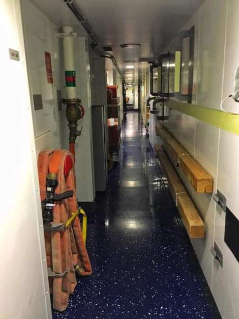 control de daños fragata noruega hnoms helge ingstad (f-313) (7)