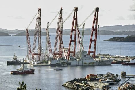 Fragata Noruega Helge Ingstad f313 foro naval naufragio abordaje hundimiento salvamento (1)