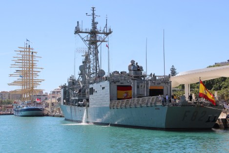FRAGATA VICTORIA F82 MALAGA FORO NAVAL (18)