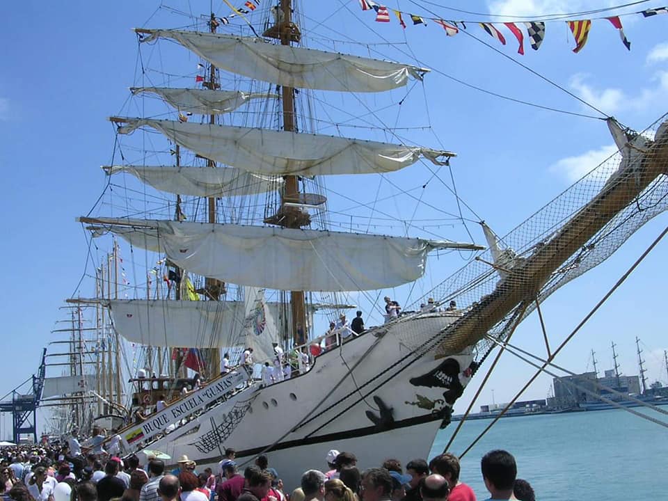 BUQUE ESCUELA BAE Guayas BE-21 FORO NAVAL CADIZ