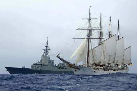 BUQUE ESCUELA JUAN SEBASTIAN ELCANO ESMERALDA ARMADA ESPAÑA CHILE VELERO INSTRUCCION FORO NAVAL (31)