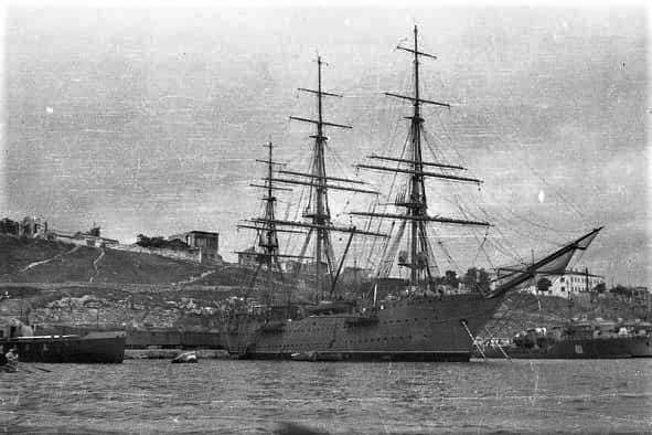 nave scuola Cristoforo colombo buque escuela amerigo vespucci foro naval (22)