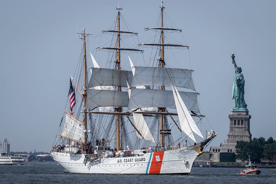USCGC Eagle (2)