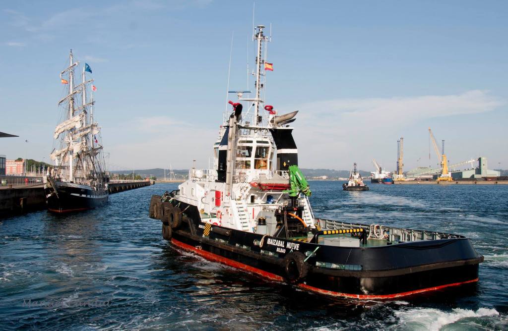 La imagen tiene un atributo ALT vacío; su nombre de archivo es tall-ship-belem-foro-naval-8.jpg