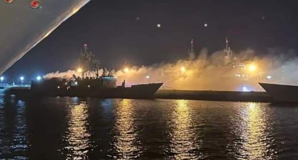La fragata Santa María (F-81) sufre un incendio en la Base Naval de ...